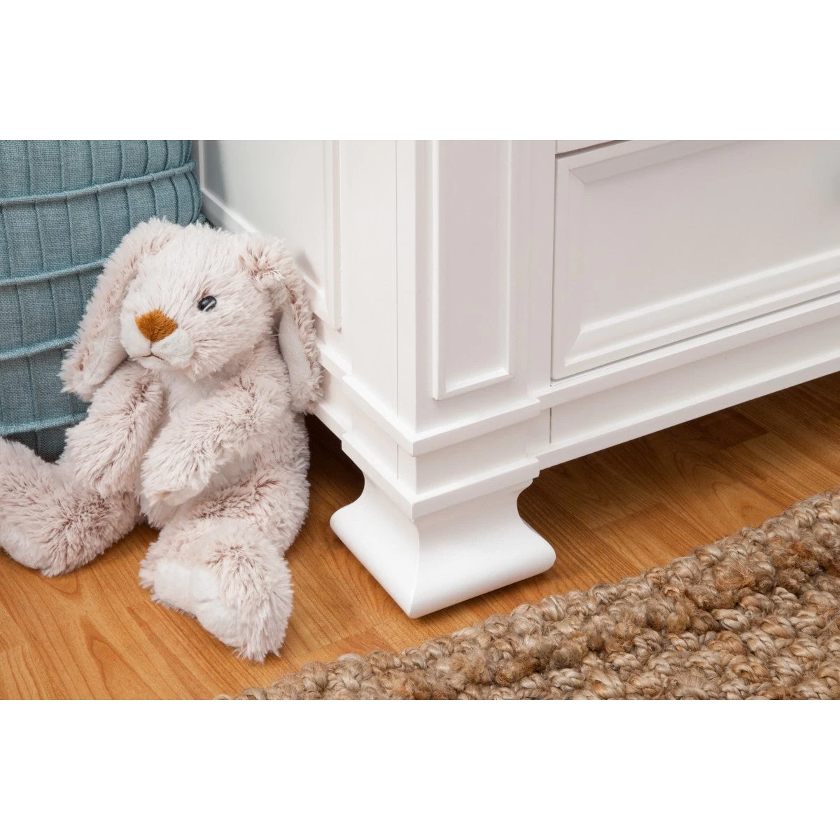 Franklin & Ben Classic Double Wide Dresser - Image 9