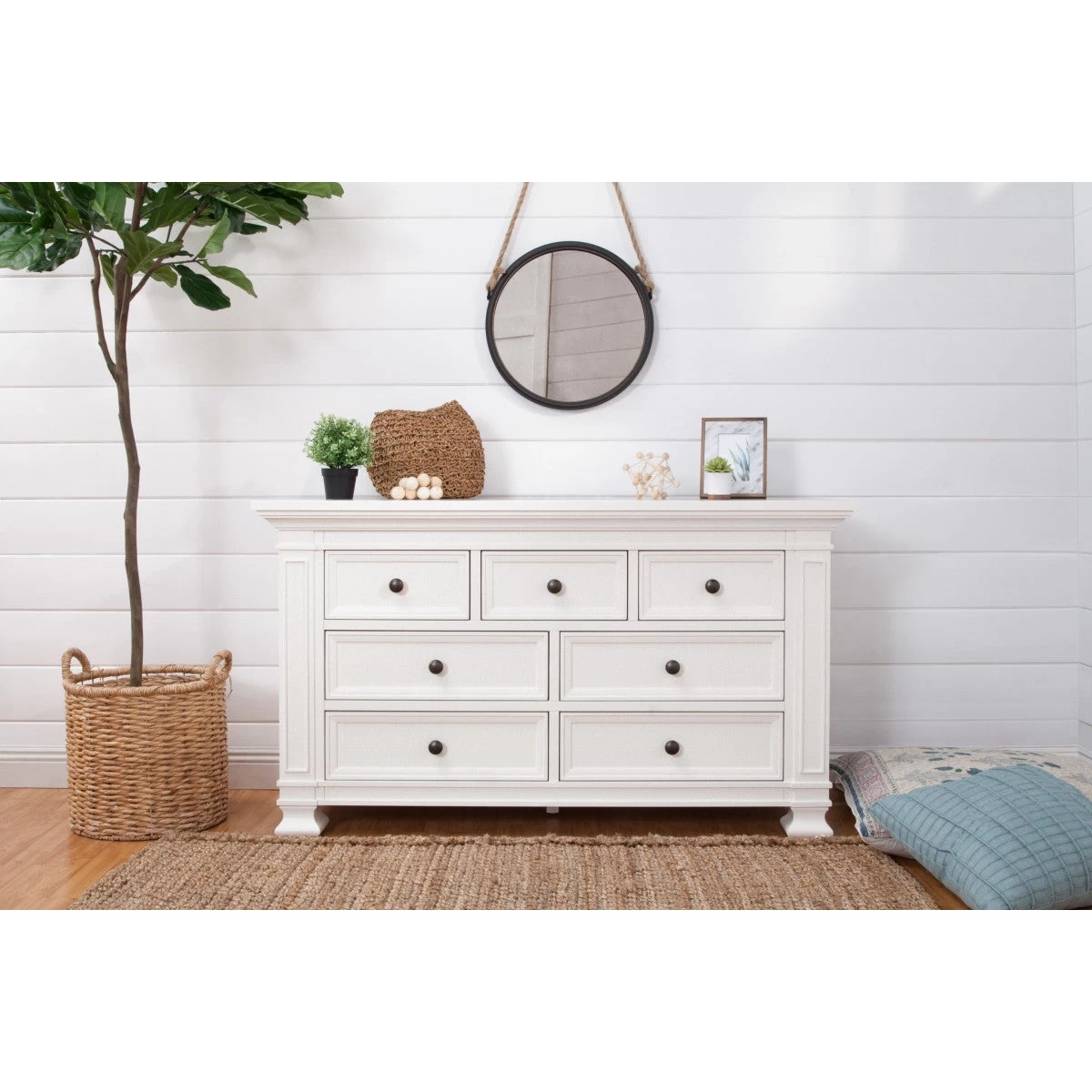 Franklin & Ben Classic Double Wide Dresser - Image 10